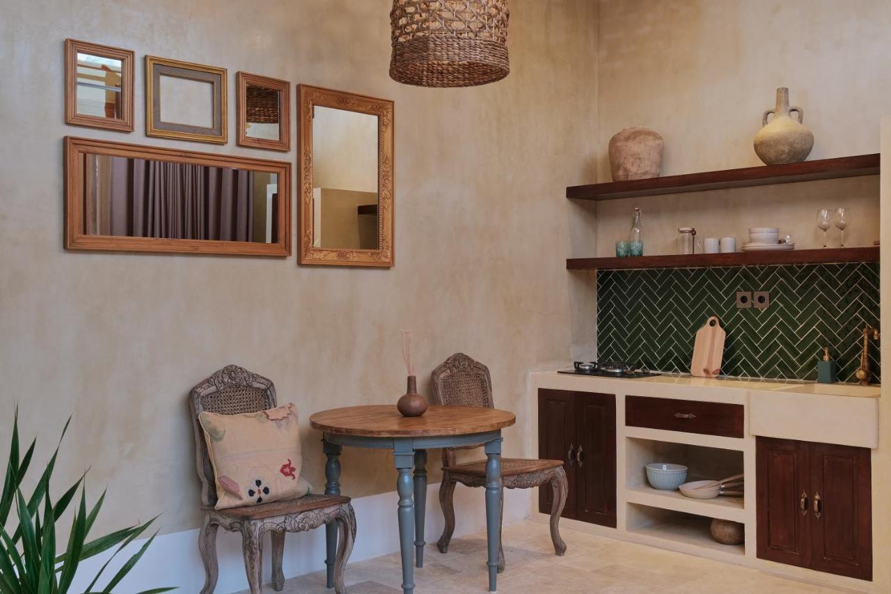 Lina Boutique And Villa