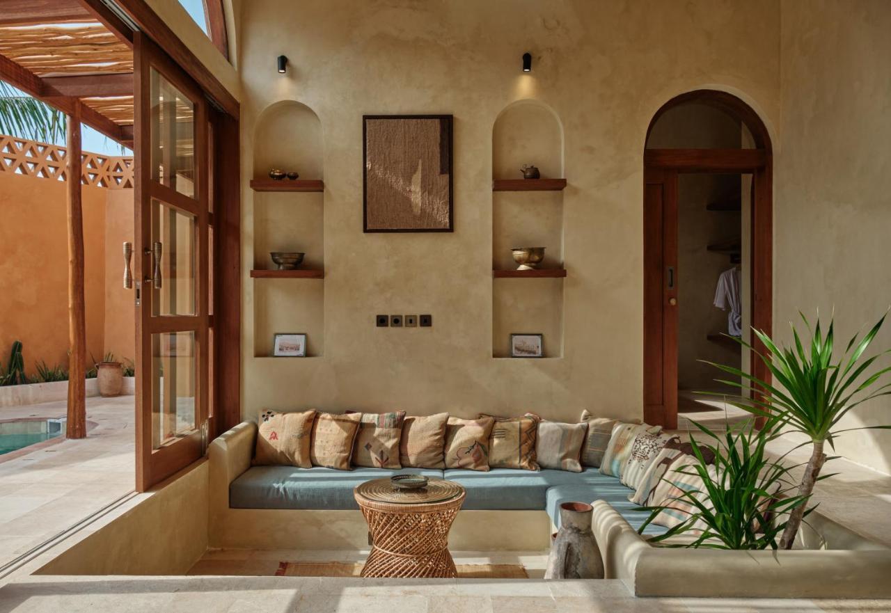 Lina Boutique And Villa