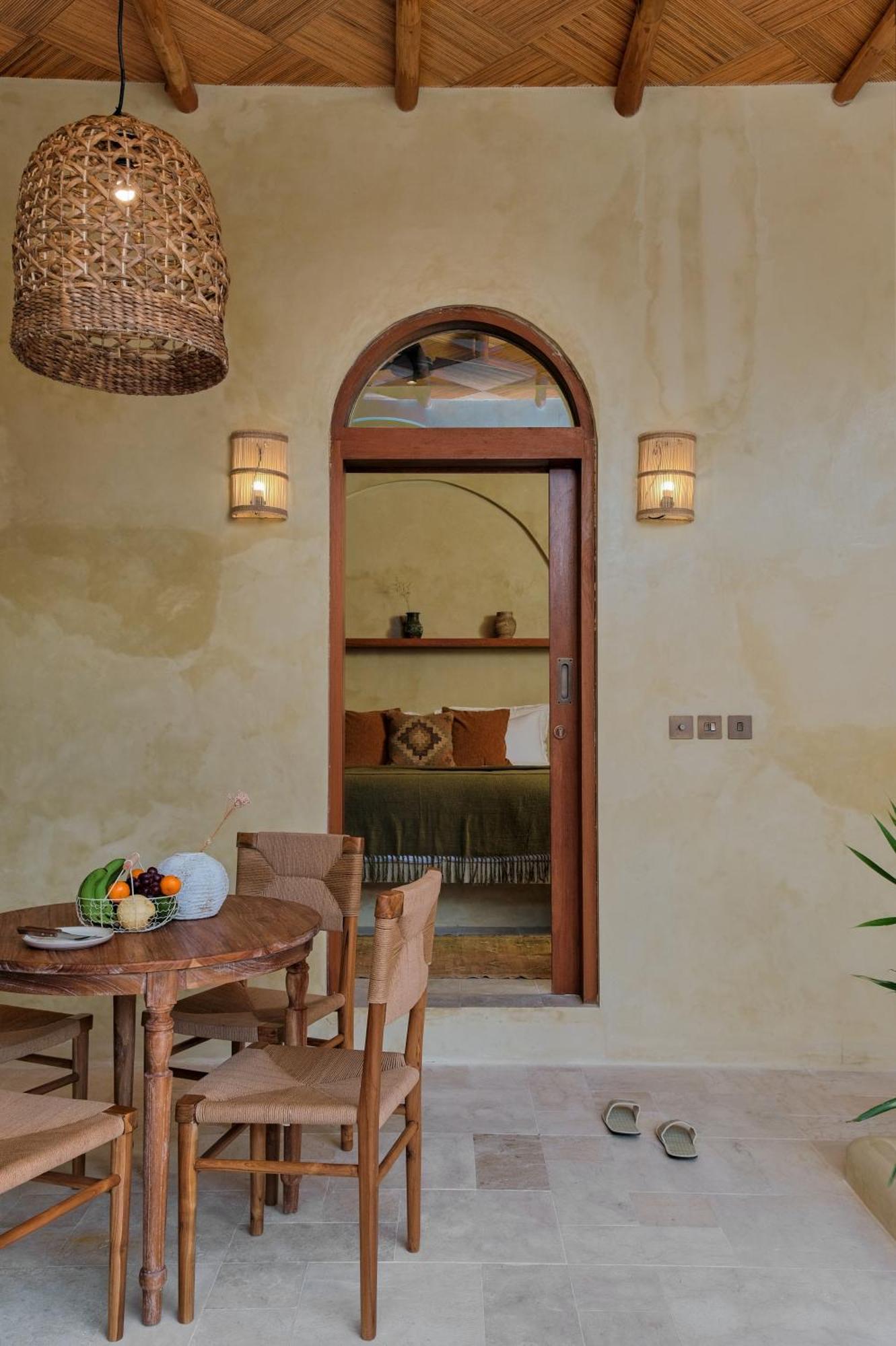 Lina Boutique And Villa *