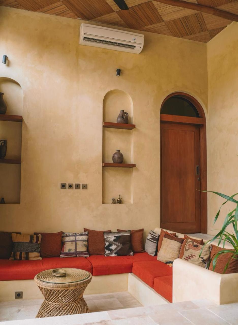 Lina Boutique And Villa