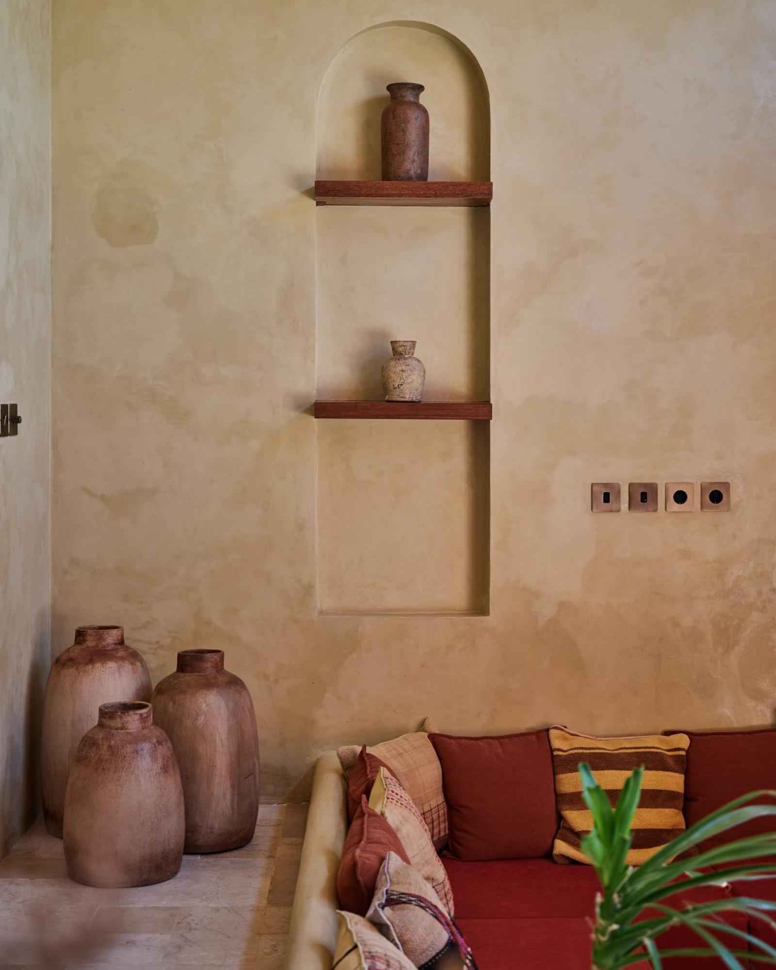 Villa Lina Boutique And *